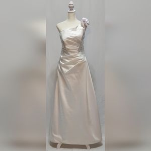 Formal Dress/ Wedding Gown